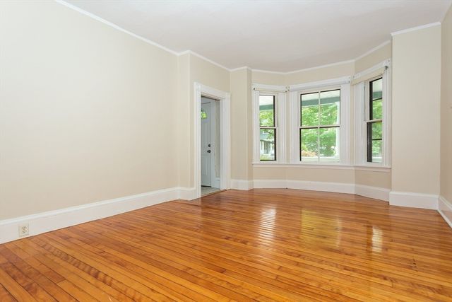 20 Hancock St 20, Winchester, MA 01890