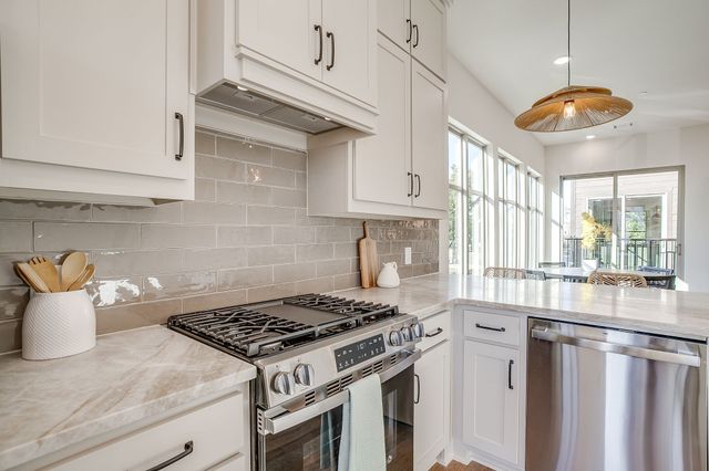 2820 Weisenberger Street 106, Fort Worth, TX 76107