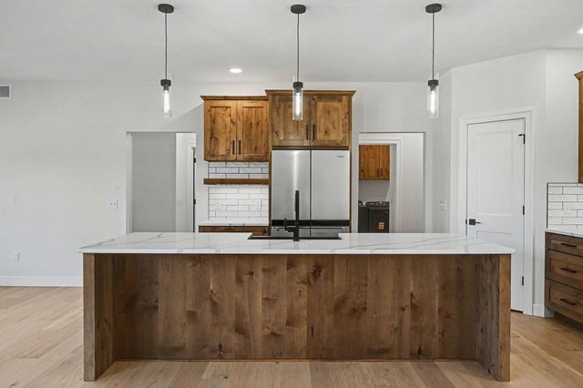 7960 N Westnedge Avenue, Cooper Twp, MI 49009