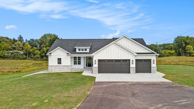7960 N Westnedge Avenue, Cooper Twp, MI 49009
