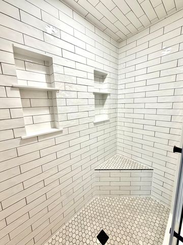 7960 N Westnedge Avenue, Cooper Twp, MI 49009