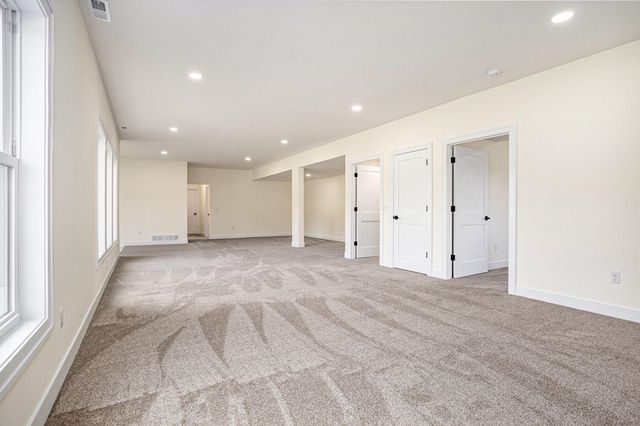 7960 N Westnedge Avenue, Cooper Twp, MI 49009