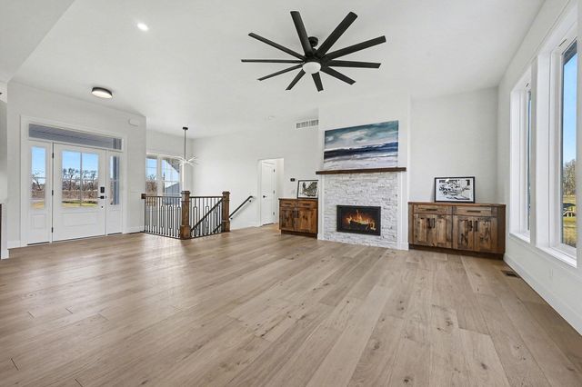 7960 N Westnedge Avenue, Cooper Twp, MI 49009