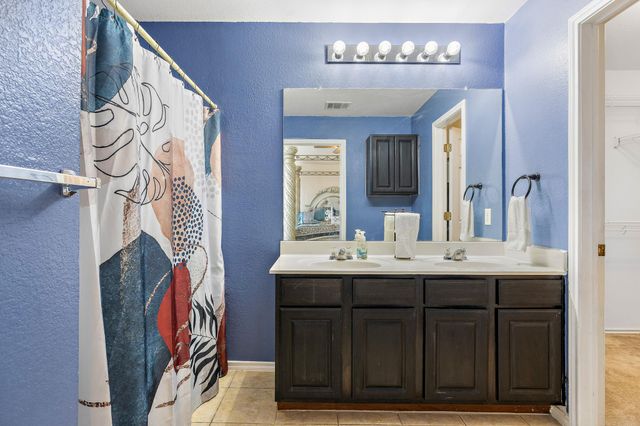 114 Almquist ST, Hutto, TX 78634