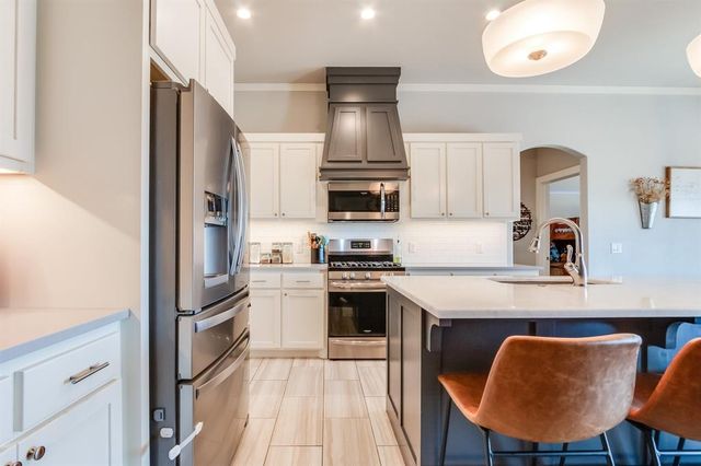 41 Hickory Circle, Piedmont, OK 73078