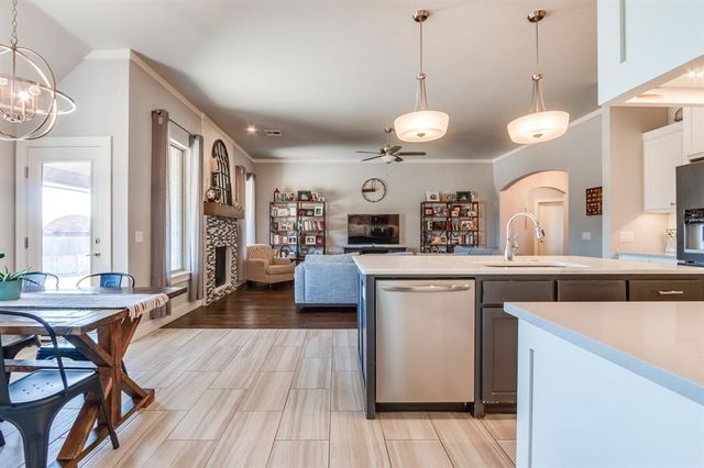 41 Hickory Circle, Piedmont, OK 73078