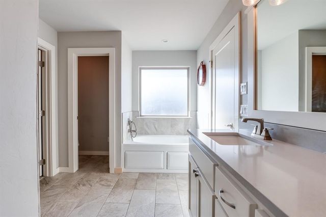 41 Hickory Circle, Piedmont, OK 73078