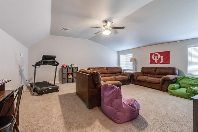 41 Hickory Circle, Piedmont, OK 73078