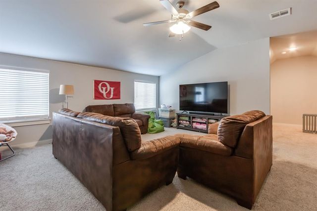 41 Hickory Circle, Piedmont, OK 73078