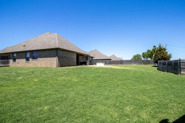 41 Hickory Circle, Piedmont, OK 73078