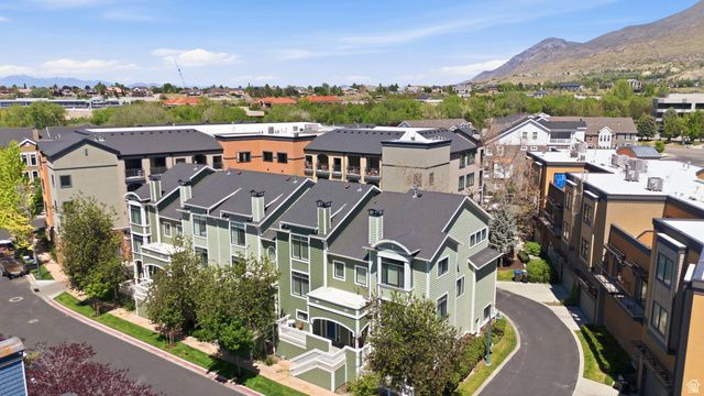 108 W VILLAGE LN, Provo, UT 84604