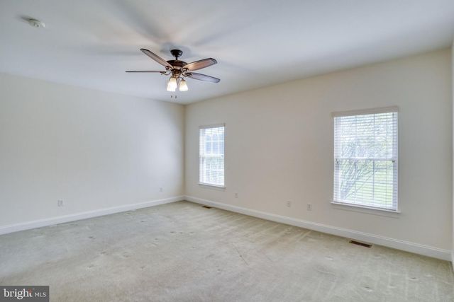 29 DEVALINDER DR, Newark, DE 19702