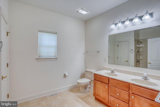 29 DEVALINDER DR, Newark, DE 19702