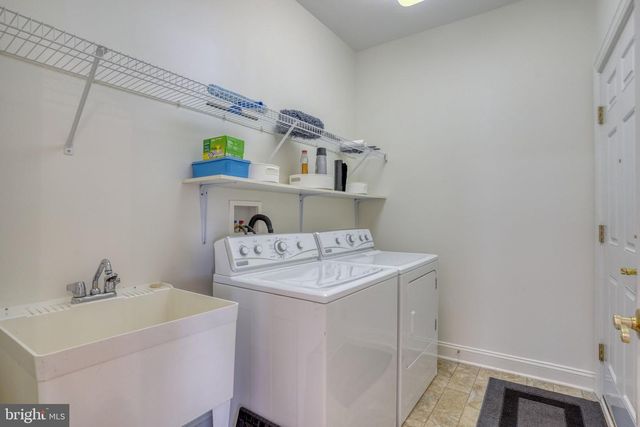 29 DEVALINDER DR, Newark, DE 19702