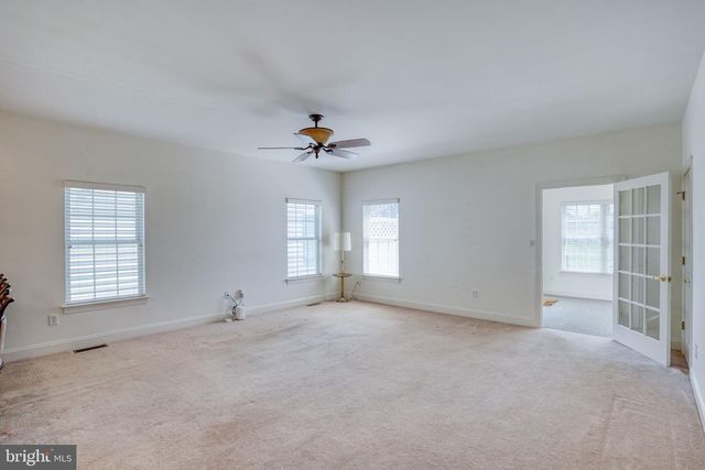 29 DEVALINDER DR, Newark, DE 19702