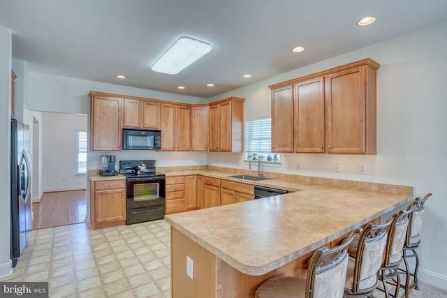 29 DEVALINDER DR, Newark, DE 19702