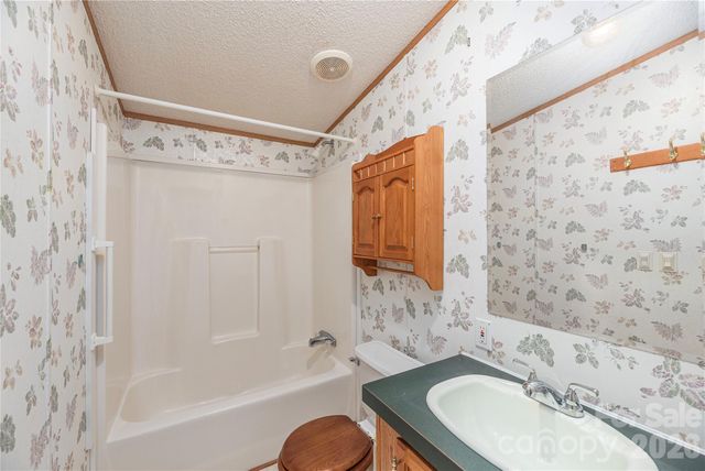 992 Brickyard Road, Horse Shoe, NC 28742