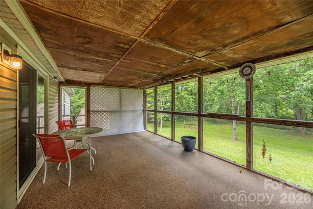 992 Brickyard Road, Horse Shoe, NC 28742