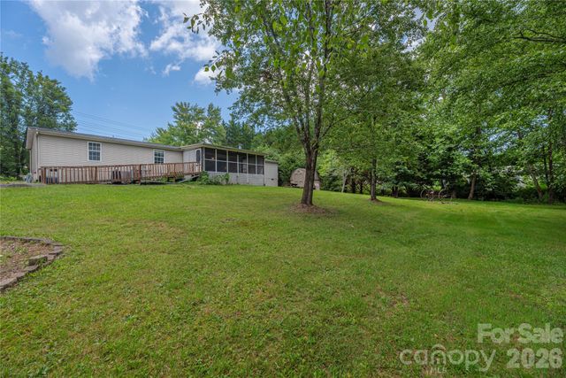 992 Brickyard Road, Horse Shoe, NC 28742
