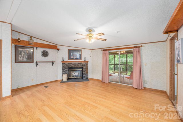 992 Brickyard Road, Horse Shoe, NC 28742