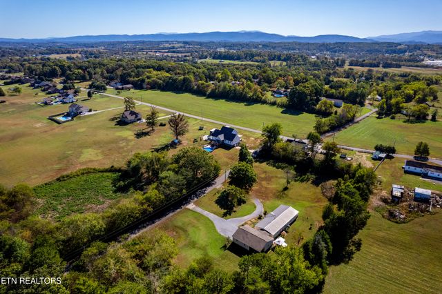 566 Mcteer St, Greenback, TN 37742