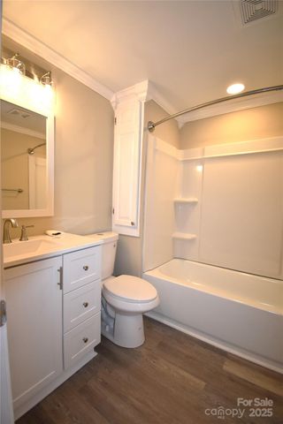 2823 JT Posse Drive, Claremont, NC 28610