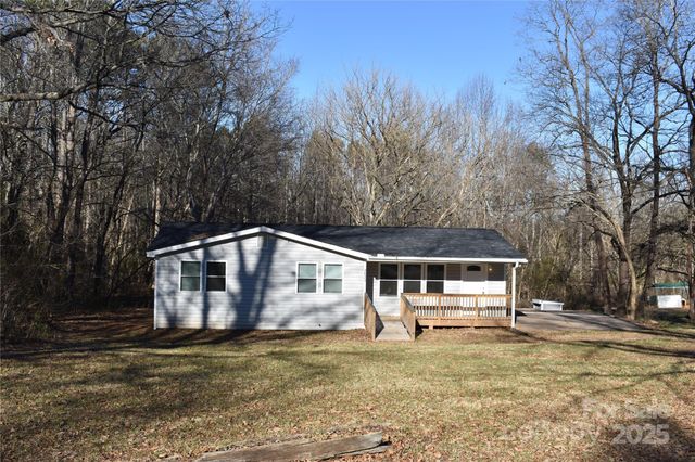 2823 JT Posse Drive, Claremont, NC 28610