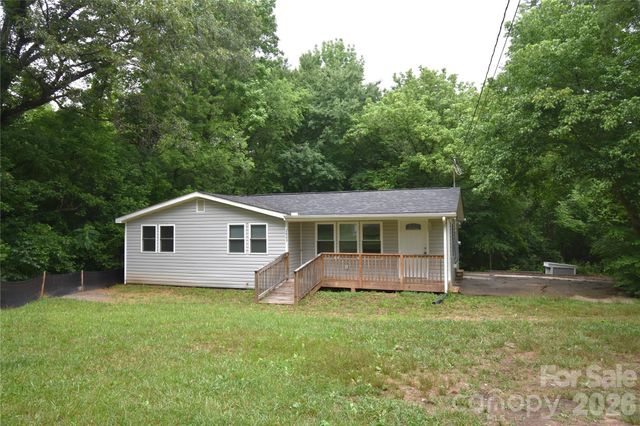 2823 JT Posse Drive, Claremont, NC 28610