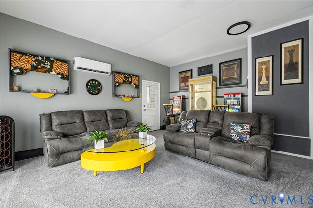 6005 Hidden Arbor Pl, Chester, VA 23831