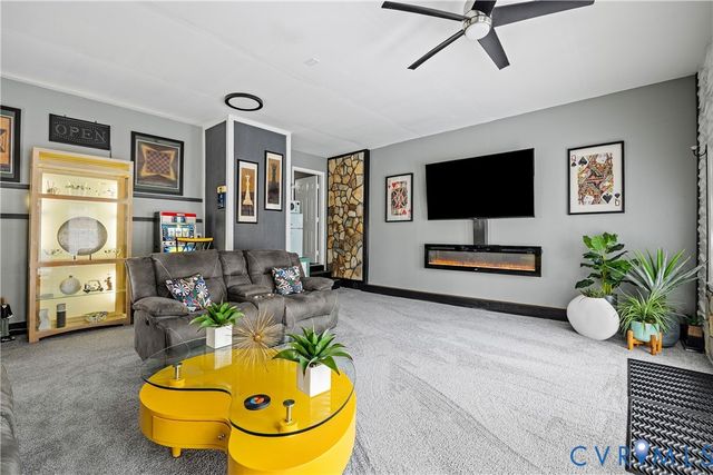 6005 Hidden Arbor Pl, Chester, VA 23831