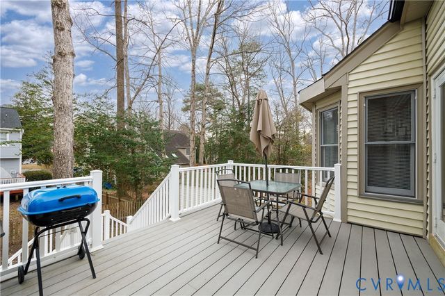 6005 Hidden Arbor Pl, Chester, VA 23831