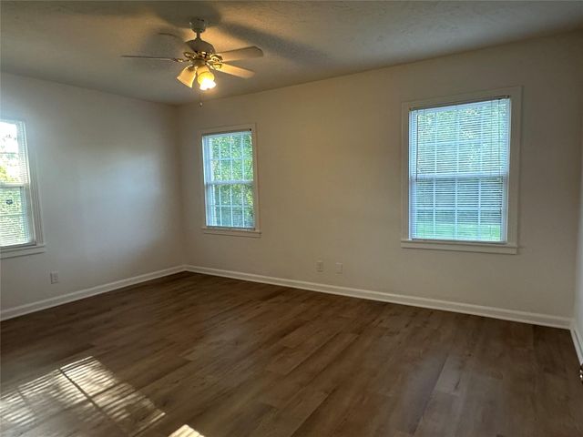 219 Glencroft Court, Houston, TX 77336