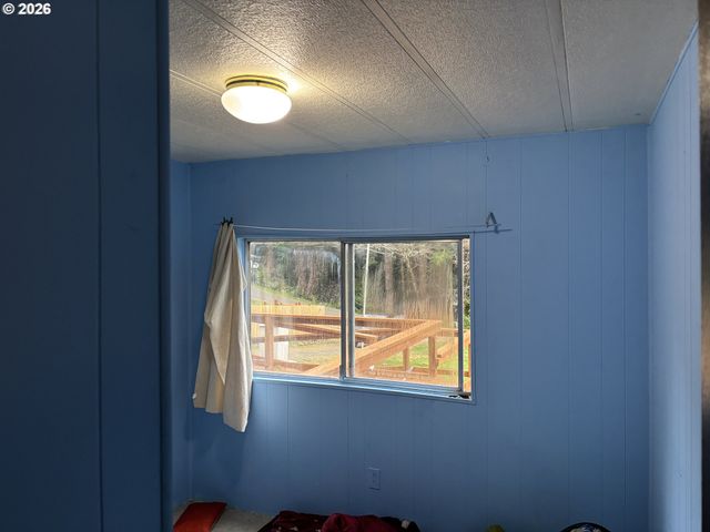 89320 NORTH Ln, Florence, OR 97439