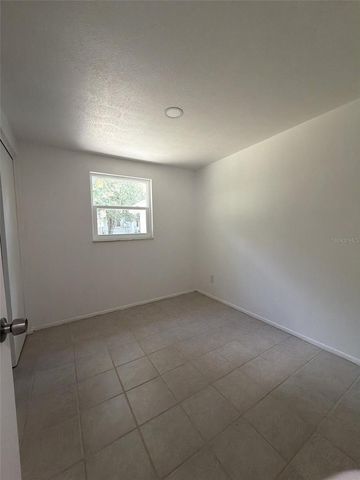 8719 RIVER FOREST CIRCLE, Tampa, FL 33604