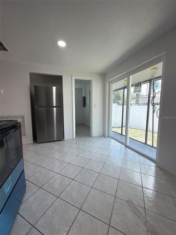 8719 RIVER FOREST CIRCLE, Tampa, FL 33604