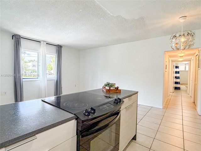 2430 NE 135th St 101, North Miami, FL 33181