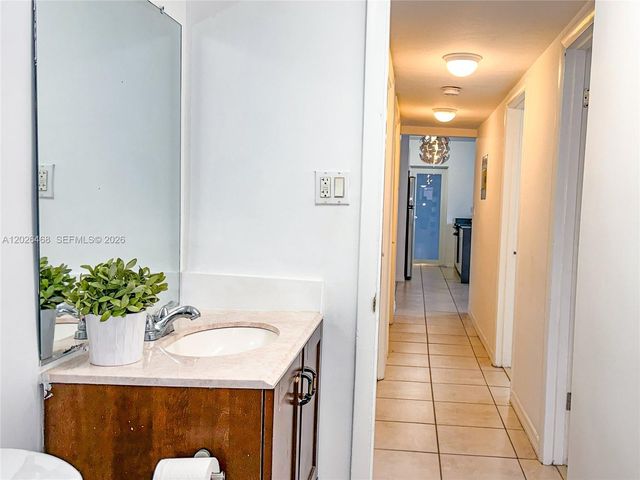 2430 NE 135th St 101, North Miami, FL 33181