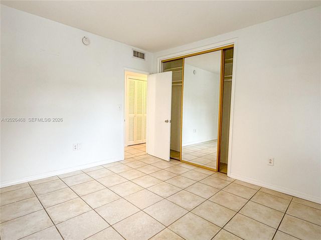 2430 NE 135th St 101, North Miami, FL 33181