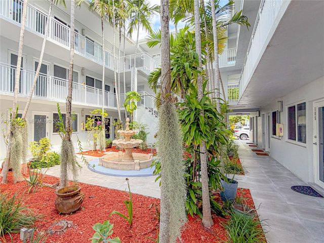 2430 NE 135th St 101, North Miami, FL 33181