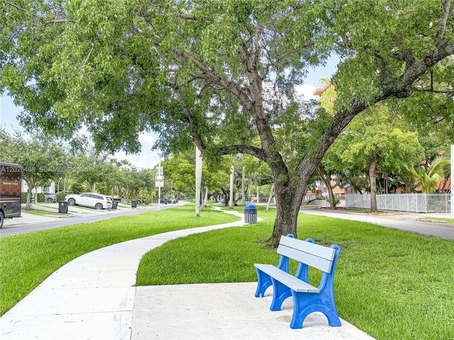 2430 NE 135th St 101, North Miami, FL 33181