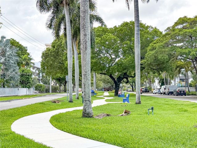 2430 NE 135th St 101, North Miami, FL 33181