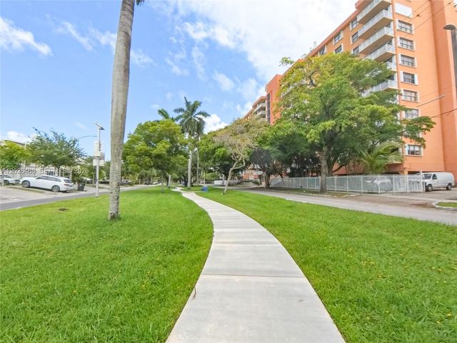 2430 NE 135th St 101, North Miami, FL 33181