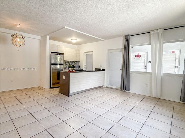 2430 NE 135th St 101, North Miami, FL 33181