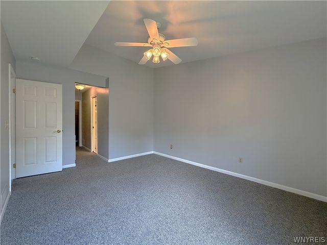 1085 Youngs Road F, Amherst, NY 14221