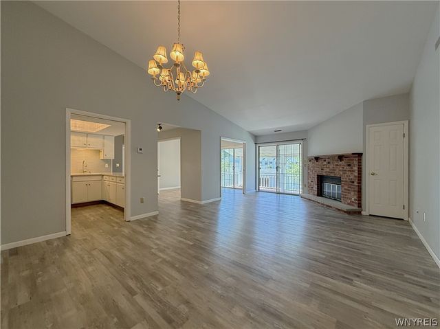 1085 Youngs Road F, Amherst, NY 14221