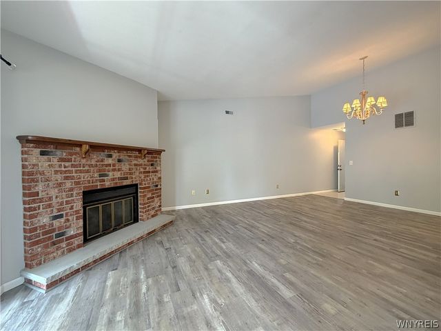 1085 Youngs Road F, Amherst, NY 14221