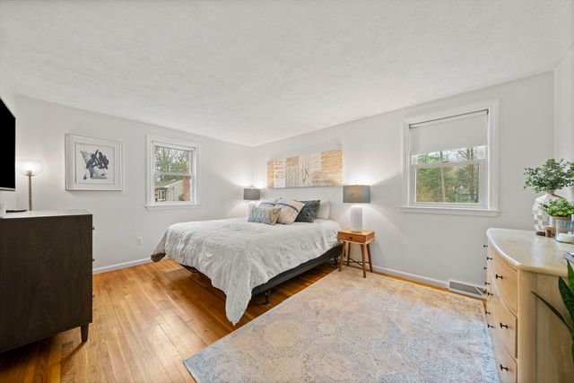 5 Samson Rd, Foxboro, MA 02035