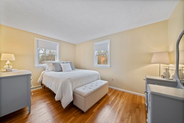 5 Samson Rd, Foxboro, MA 02035