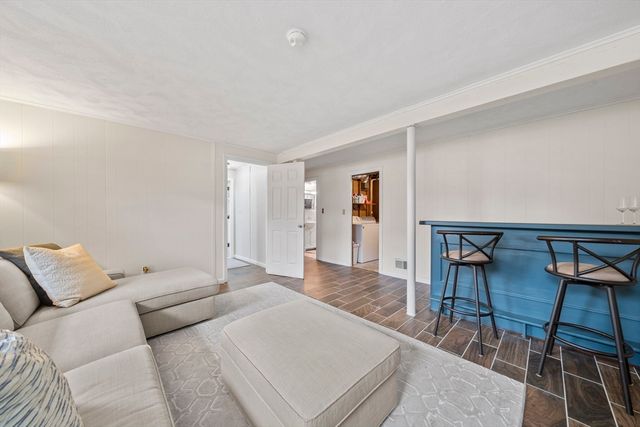 5 Samson Rd, Foxboro, MA 02035