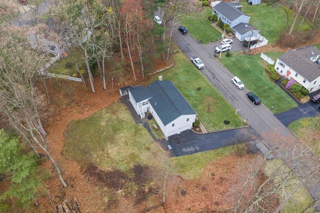 5 Samson Rd, Foxboro, MA 02035